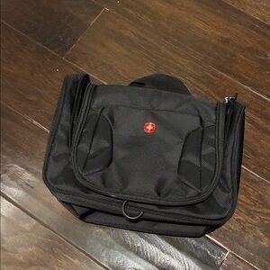 SwissGear Black Toiletry Bag for Men